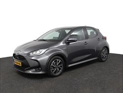 Grijs Gebruikt 2020 Toyota Yaris Hybrid Hatchback | € 19.950 (Iets duurder)