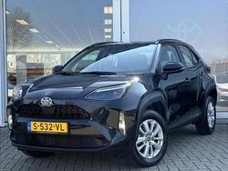 Zwart Gebruikt 2023 Toyota Yaris Cross Active SUV | € 27.249 (Eerlijke prijs)