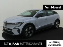 Rafale grijs kqj Gebruikt 2025 Renault Mégane Equilibre Hatchback | € 36.940