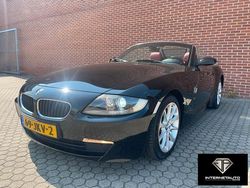 Zwart, metallic lak Gebruikt 2006 BMW Z4 Executive Cabriolet | € 14.350 (Eerlijke prijs)
