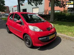 Rood Gebruikt 2008 Peugeot 107 Hatchback | € 1.499 (Eerlijke prijs)