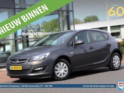 Grijs Gebruikt 2015 Opel Astra Selection Hatchback | € 8.450 (Goede deal)