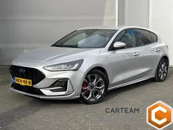 Grijs Gebruikt 2024 Ford Focus ST-Line X Hatchback | € 28.345 (Iets duurder)