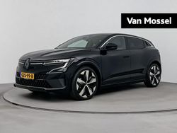 Zwart Nieuw 2025 Renault Mégane Komfort Hatchback | € 34.940 (Goede deal)