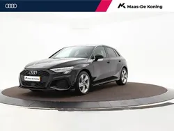Zwart Gebruikt 2023 Audi A3 Sportback Design Hatchback | € 29.740 (Eerlijke prijs)