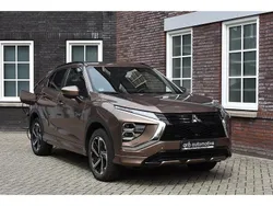 Bruin Gebruikt 2023 Mitsubishi Eclipse Cross SUV | € 23.899 (Goede deal)