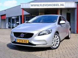 Grijs Gebruikt 2015 Volvo V40 Summum Stationwagen | € 14.450 (Eerlijke prijs)