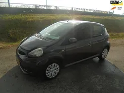 Grijs Gebruikt 2013 Toyota Aygo Hatchback | € 3.999 (Goede deal)