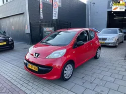 Rood Gebruikt 2008 Peugeot 107 Hatchback | € 1.999 (Goede deal)