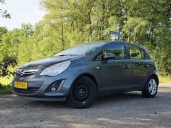 Grijs Gebruikt 2011 Opel Corsa Edition Hatchback | € 2.999 (Eerlijke prijs)