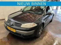 Zwart Gebruikt 2003 Renault Mégane II Hatchback | € 449 (Super prijs)