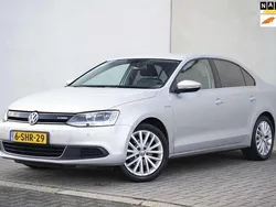 Grijs, metallic lak Gebruikt 2013 VW Jetta Hybrid Sedan | € 6.999 (Goede deal)