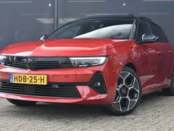 Rood Gebruikt 2025 Opel Astra Ultimate Hatchback | € 36.900