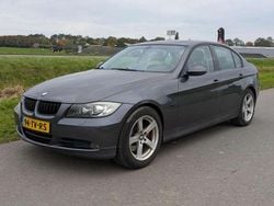 Grijs Gebruikt 2006 BMW 325 Executive Sedan | € 7.700 (Eerlijke prijs)