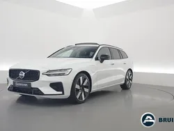 Wit Gebruikt 2024 Volvo V60 Plus Stationwagen | € 47.900 (Iets duurder)