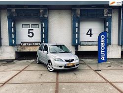 Grijs Gebruikt 2006 Mazda 2 Sportive MPV | € 899 (Super prijs)