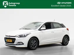 Wit Gebruikt 2017 Hyundai i20 Comfort Hatchback | € 12.450 (Iets duurder)