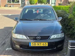 Zwart Gebruikt 1997 Opel Vectra Sedan | € 1.250 (Eerlijke prijs)