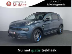 Blauw, metallic lak Gebruikt 2022 Lynk & Co 01 SUV | € 24.445 (Eerlijke prijs)