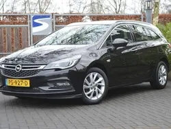 Zwart Gebruikt 2017 Opel Astra Innovation Stationwagen | € 10.750 (Eerlijke prijs)