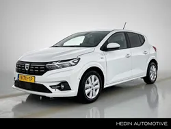 Wit Gebruikt 2022 Dacia Sandero Comfort Hatchback | € 13.950 (Eerlijke prijs)