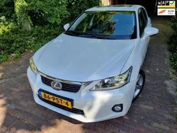 Wit Gebruikt 2011 Lexus CT200h Luxury Line Hatchback | € 8.945 (Eerlijke prijs)