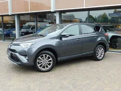 Grijs, metallic lak Gebruikt 2018 Toyota RAV4 Style SUV | € 27.750 (Super prijs)