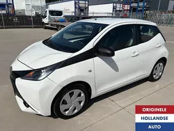 Wit Gebruikt 2018 Toyota Aygo X-play Hatchback | € 6.995 (Goede deal)