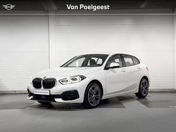 Wit Gebruikt 2023 BMW 118 Shadowline Hatchback | € 28.500 (Eerlijke prijs)