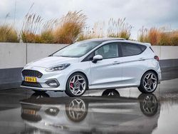 Grijs Gebruikt 2021 Ford Fiesta ST Hatchback | € 22.250 (Eerlijke prijs)
