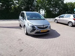Grijs Gebruikt 2013 Opel Zafira Tourer Design Edition MPV | € 8.744 (Iets duurder)