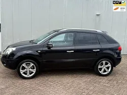Zwart Gebruikt 2009 Renault Koleos Dynamique SUV | € 4.950 (Iets duurder)