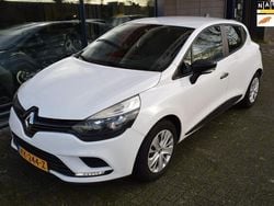 Wit Gebruikt 2016 Renault Clio IV Life Hatchback | € 6.950 (Eerlijke prijs)