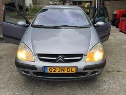Grijs Gebruikt 2002 Citroën C5 Prestige Hatchback | € 950 (Goede deal)