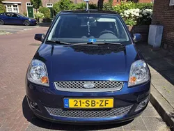 Blauw Gebruikt 2005 Ford Fiesta Futura Hatchback | € 1.950 (Eerlijke prijs)