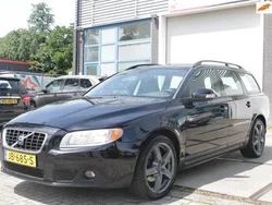 Zwart, metallic lak Gebruikt 2008 Volvo V70 Stationwagen | € 4.450 (Goede deal)