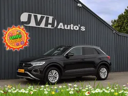 Zwart Gebruikt 2022 VW T-Roc Life SUV | € 25.750 (Super prijs)