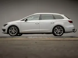 Wit, metallic lak Gebruikt 2015 Seat Leon ST CONNECT Stationwagen | € 7.945 (Eerlijke prijs)