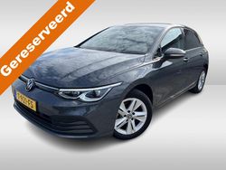 Grijs Gebruikt 2023 VW Golf VIII Business Hatchback | € 24.950 (Goede deal)