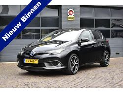 Zwart Gebruikt 2019 Toyota Auris Hatchback | € 18.950 (Eerlijke prijs)