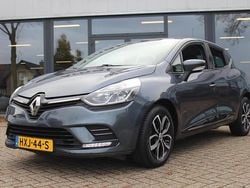 Grijs Gebruikt 2020 Renault Clio V LIMITED Hatchback | € 12.950 (Eerlijke prijs)