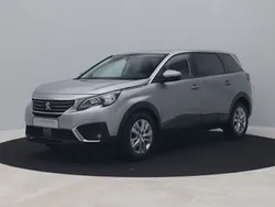 Grijs, metallic lak Gebruikt 2019 Peugeot 5008 Active MPV | € 17.900 (Goede deal)