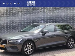 Grijs Gebruikt 2019 Volvo V60 Momentum Stationwagen | € 29.694 (Iets duurder)