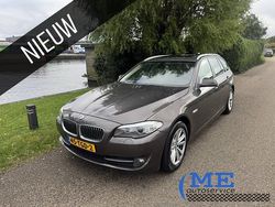 Bruin Gebruikt 2012 BMW 520 Executive Stationwagen | € 12.449 (Eerlijke prijs)