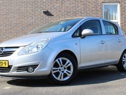 Grijs Gebruikt 2009 Opel Corsa Enjoy Hatchback | € 3.950 (Eerlijke prijs)