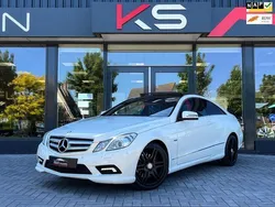 Wit, metallic lak Gebruikt 2011 Mercedes E250 Avantgarde Coupé | € 16.950 (Duur)