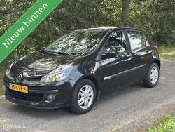 Zwart Gebruikt 2009 Renault Clio II Rip Curl Hatchback | € 1.999 (Eerlijke prijs)