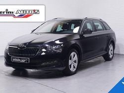 Zwart Gebruikt 2022 Skoda Superb Business Line Stationwagen | € 24.850 (Goede deal)