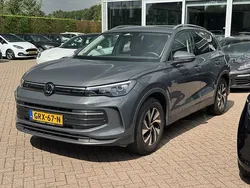 Grijs Gebruikt 2024 VW Tiguan Edition SUV | € 39.950