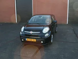 Zwart Gebruikt 2014 Fiat 500L Lounge MPV | € 7.250